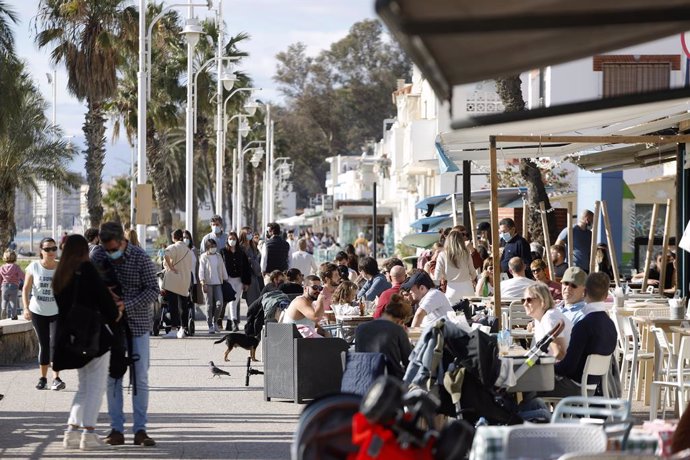 Paseo Marítimo de Pedregalejo a 26 de diciembre de 2021 en Málaga, Andalucía.