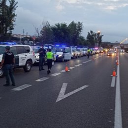 Control de la Guardia Civil del Subsector de Tráfico durante la Feria de Nuestra Señora de la Salud de Córdoba.